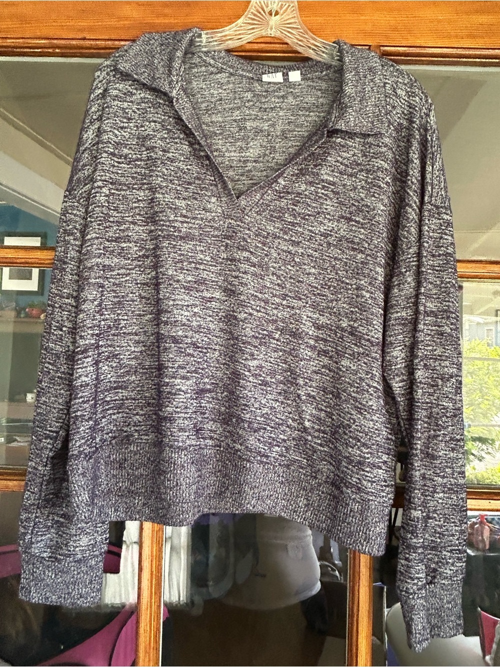 GAP Cozy Heathered V-Neck Pullover Sweater/sweatshirt - navy blue